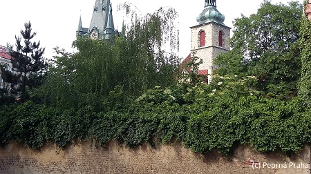 Růžová ulice, kostel sv. Jindřicha a sv. Kunhuty, Senovážné náměstí, Nové Město